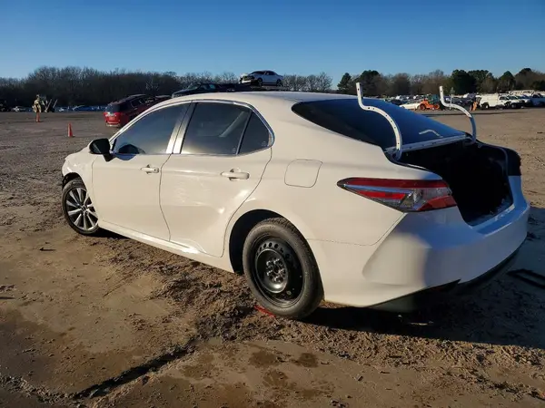 JTNB11HK9J3002391 2018 TOYOTA CAMRY - Image 2