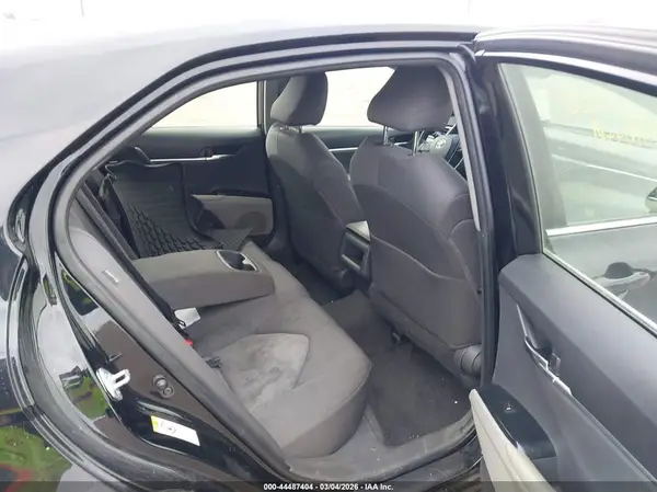 JTNB11HK9J3004173 2018 TOYOTA CAMRY - Image 8