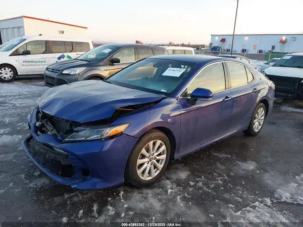 JTNB11HK9J3004481 2018 TOYOTA CAMRY - Image 2