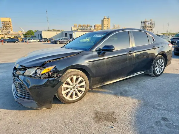 JTNB11HK9J3008580 2018 TOYOTA CAMRY - Image 1