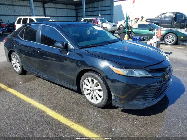 JTNB11HK9J3009390 2018 TOYOTA CAMRY - Image 1