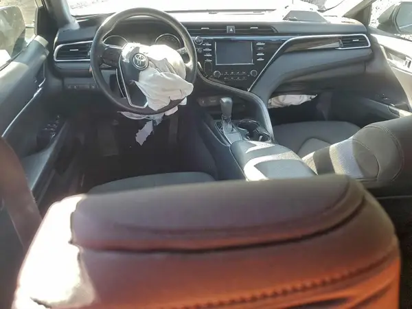 JTNB11HK9J3010247 2018 TOYOTA CAMRY - Image 8