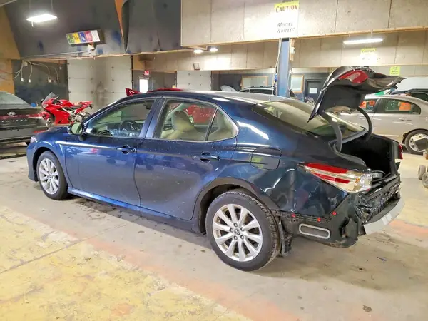JTNB11HK9J3010300 2018 TOYOTA CAMRY - Image 2