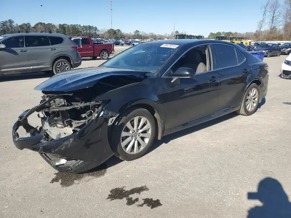 JTNB11HK9J3010796 2018 TOYOTA CAMRY - Image 1