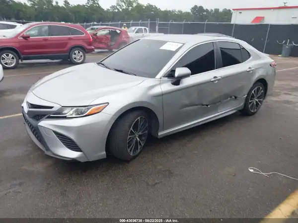 JTNB11HK9J3011205 2018 TOYOTA CAMRY - Image 2