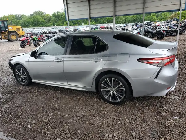 JTNB11HK9J3012094 2018 TOYOTA CAMRY - Image 2