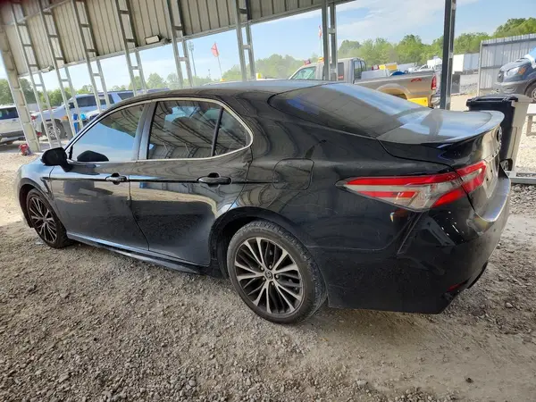 JTNB11HK9J3014640 2018 TOYOTA CAMRY - Image 2