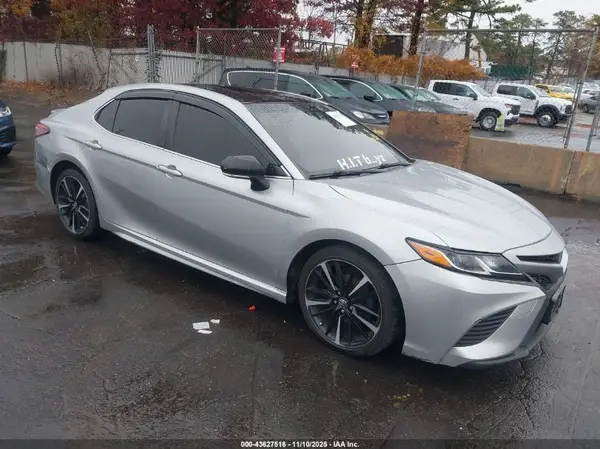 JTNB11HK9J3014704 2018 TOYOTA CAMRY - Image 1