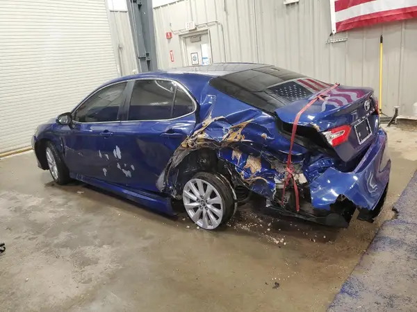 JTNB11HK9J3018252 2018 TOYOTA CAMRY - Image 2