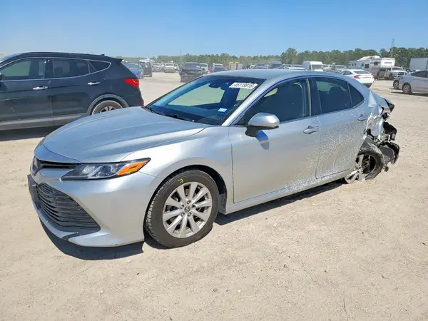 JTNB11HK9J3018364 2018 TOYOTA CAMRY - Image 1