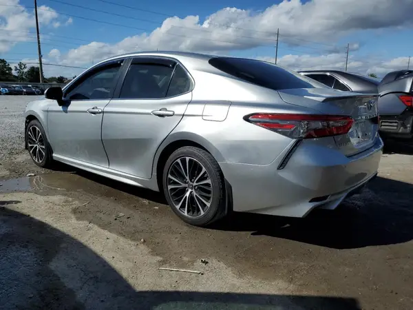 JTNB11HK9J3019322 2018 TOYOTA CAMRY - Image 2
