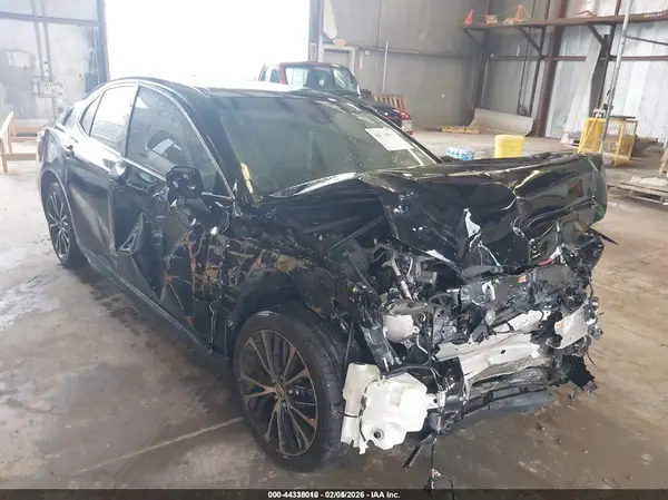 JTNB11HK9J3019529 2018 TOYOTA CAMRY - Image 1