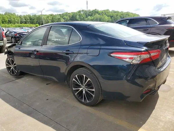 JTNB11HK9J3020132 2018 TOYOTA CAMRY - Image 2