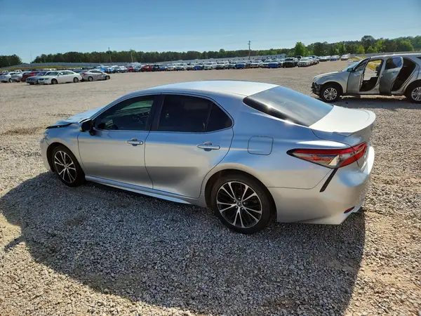 JTNB11HK9J3021314 2018 TOYOTA CAMRY - Image 2