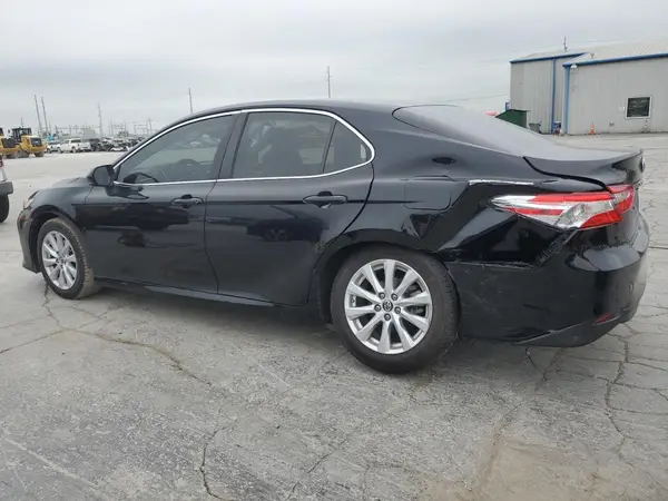 JTNB11HK9J3021507 2018 TOYOTA CAMRY - Image 2