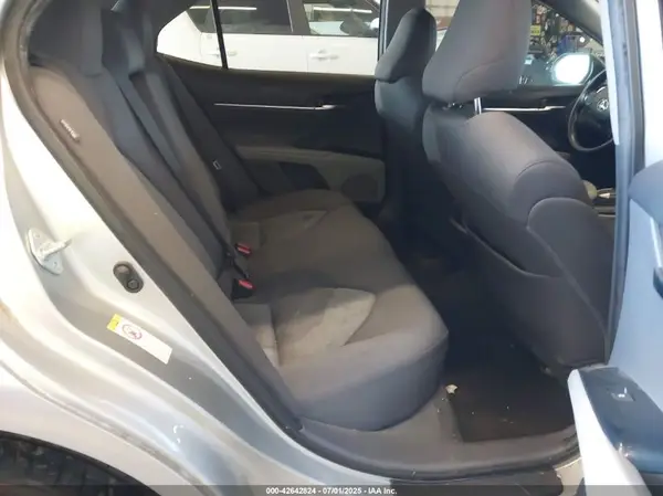 JTNB11HK9J3021832 2018 TOYOTA CAMRY - Image 8