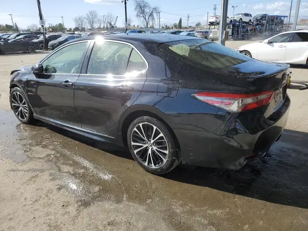 JTNB11HK9J3022026 2018 TOYOTA CAMRY - Image 2