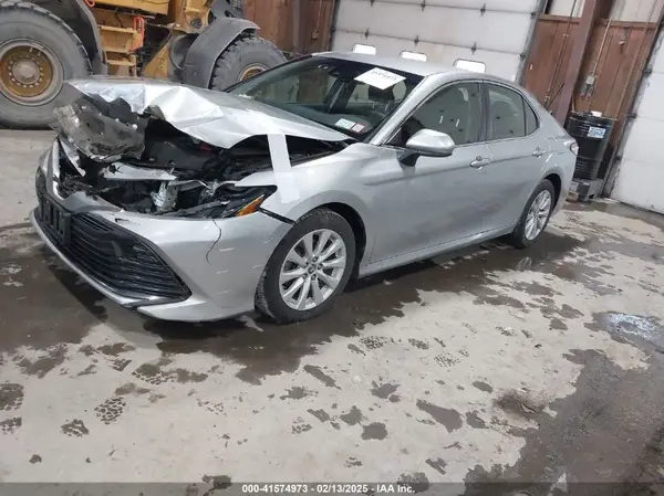 JTNB11HK9J3022074 2018 TOYOTA CAMRY - Image 2