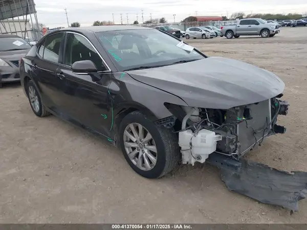 JTNB11HK9J3023046 2018 TOYOTA CAMRY - Image 1
