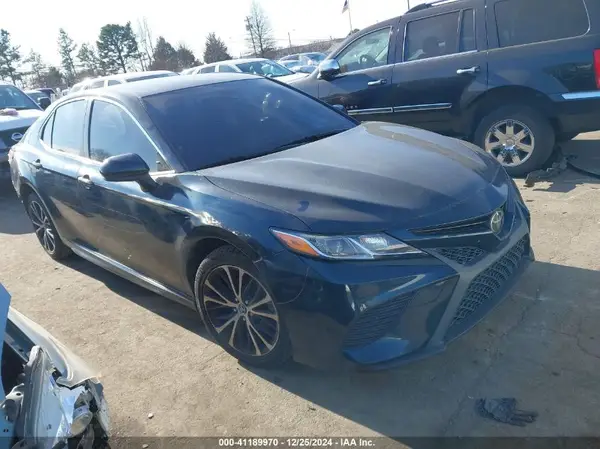 JTNB11HK9J3024388 2018 TOYOTA CAMRY - Image 1