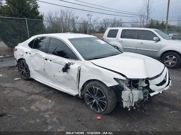 JTNB11HK9J3024875 2018 TOYOTA CAMRY - Image 1