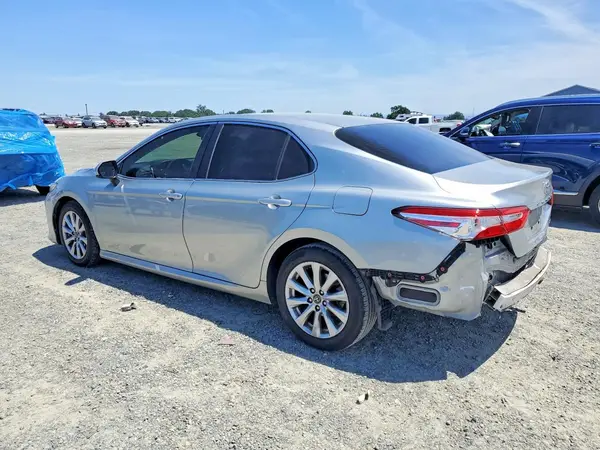 JTNB11HK9J3025928 2018 TOYOTA CAMRY - Image 2