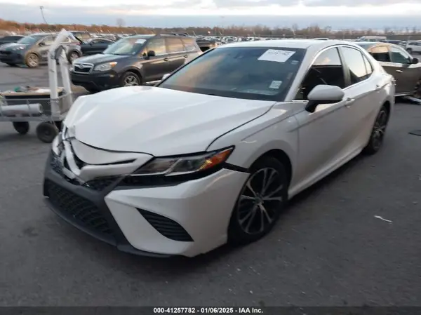 JTNB11HK9J3026514 2018 TOYOTA CAMRY - Image 2