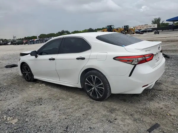 JTNB11HK9J3032698 2018 TOYOTA CAMRY - Image 2
