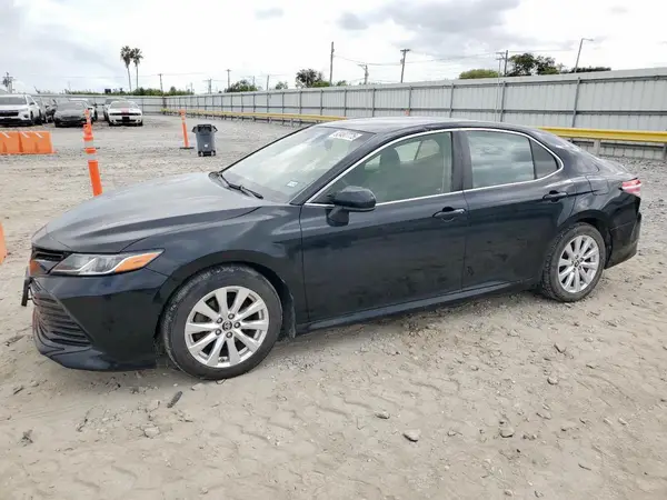 JTNB11HK9J3036928 2018 TOYOTA CAMRY - Image 1