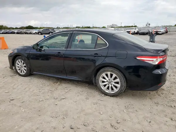 JTNB11HK9J3036928 2018 TOYOTA CAMRY - Image 2