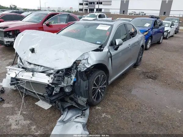 JTNB11HK9J3038016 2018 TOYOTA CAMRY - Image 2
