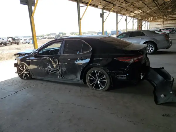 JTNB11HK9J3038579 2018 TOYOTA CAMRY - Image 2