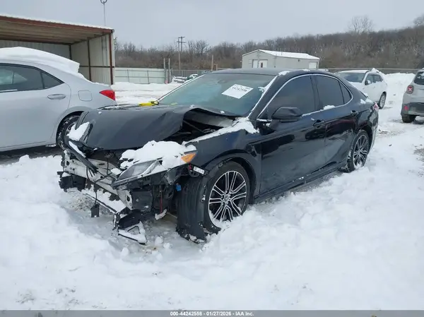 JTNB11HK9J3040249 2018 TOYOTA CAMRY - Image 2
