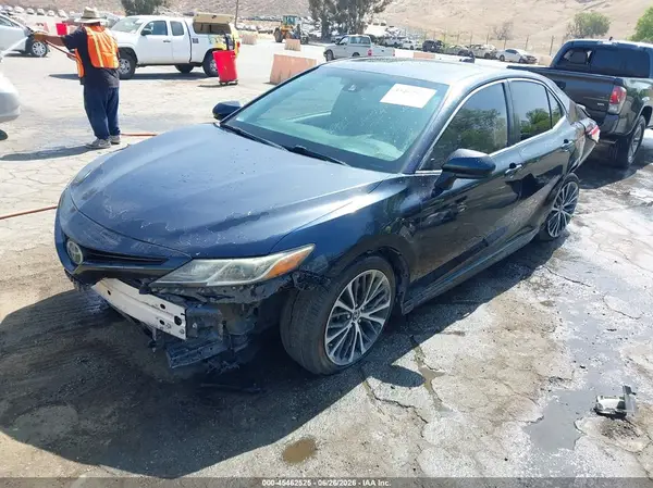 JTNB11HK9J3042020 2018 TOYOTA CAMRY - Image 2