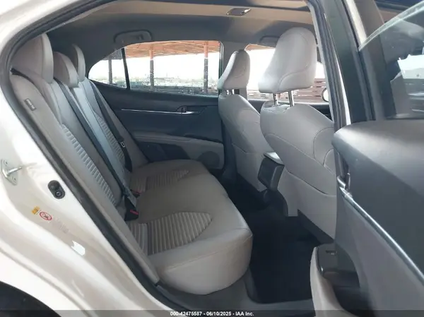 JTNB11HK9J3049467 2018 TOYOTA CAMRY - Image 8