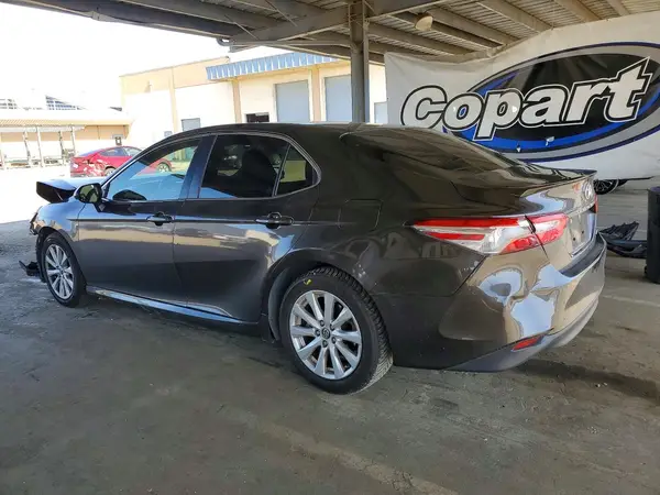 JTNB11HK9J3066897 2018 TOYOTA CAMRY - Image 2
