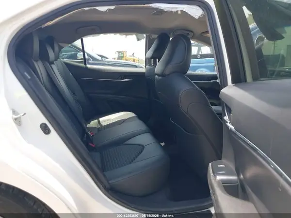 JTNB11HK9J3070044 2018 TOYOTA CAMRY - Image 8