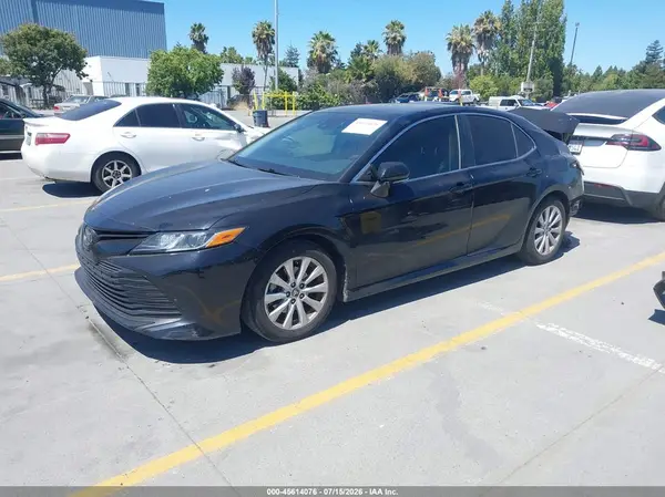 JTNB11HKXJ3000472 2018 TOYOTA CAMRY - Image 2