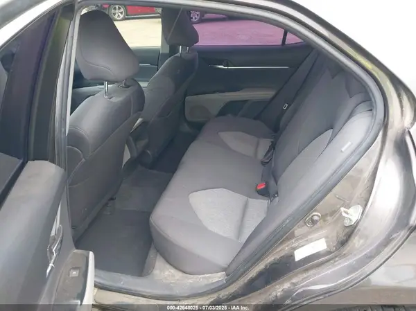 JTNB11HKXJ3001671 2018 TOYOTA CAMRY - Image 8