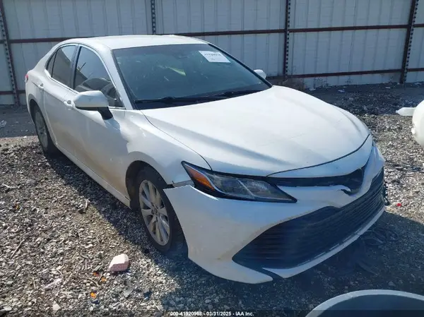 JTNB11HKXJ3003081 2018 TOYOTA CAMRY - Image 1