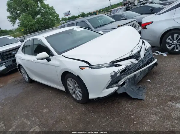 JTNB11HKXJ3006692 2018 TOYOTA CAMRY - Image 1