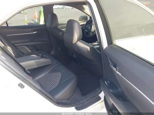 JTNB11HKXJ3007003 2018 TOYOTA CAMRY - Image 8