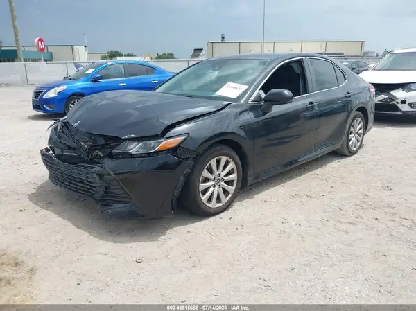 JTNB11HKXJ3007230 2018 TOYOTA CAMRY - Image 2