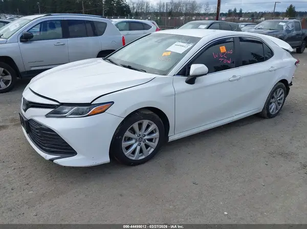 JTNB11HKXJ3007650 2018 TOYOTA CAMRY - Image 2