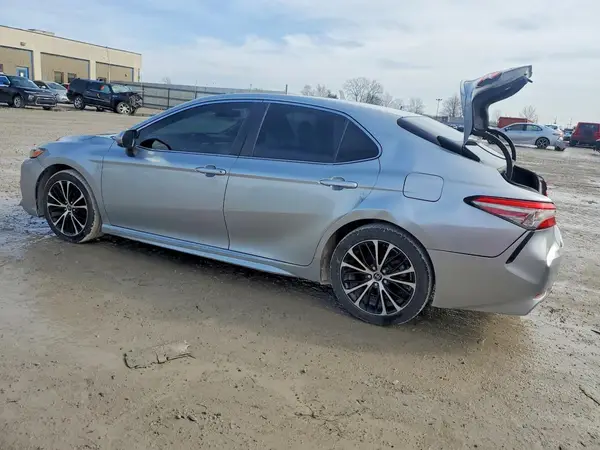 JTNB11HKXJ3011567 2018 TOYOTA CAMRY - Image 2
