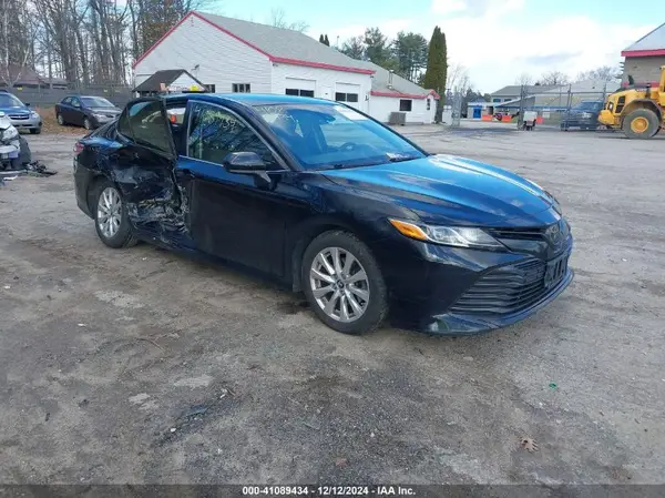 JTNB11HKXJ3011603 2018 TOYOTA CAMRY - Image 1
