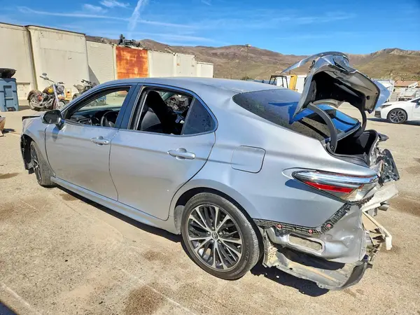 JTNB11HKXJ3012170 2018 TOYOTA CAMRY - Image 2