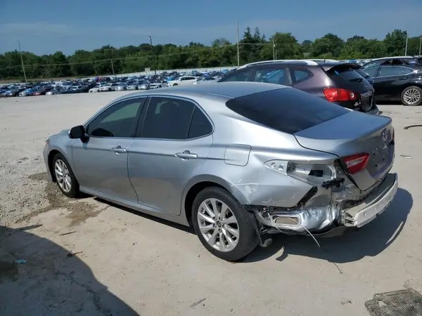 JTNB11HKXJ3014033 2018 TOYOTA CAMRY - Image 2