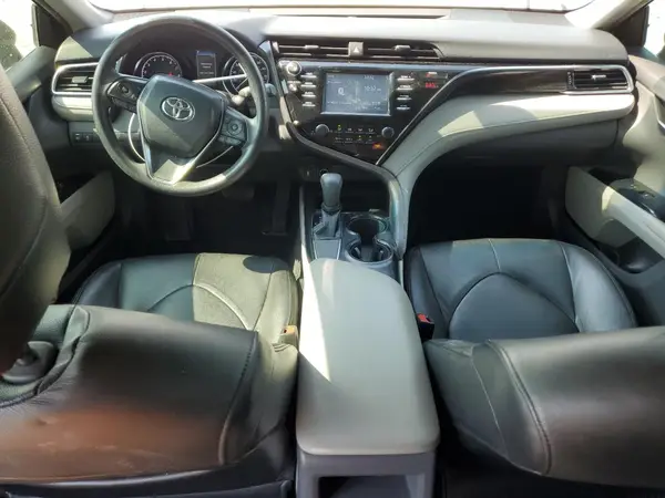JTNB11HKXJ3014033 2018 TOYOTA CAMRY - Image 8