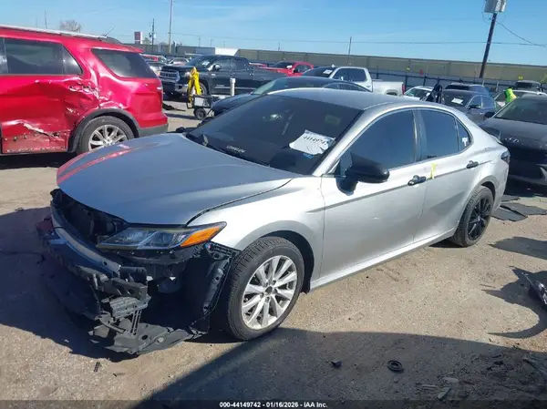JTNB11HKXJ3014534 2018 TOYOTA CAMRY - Image 2